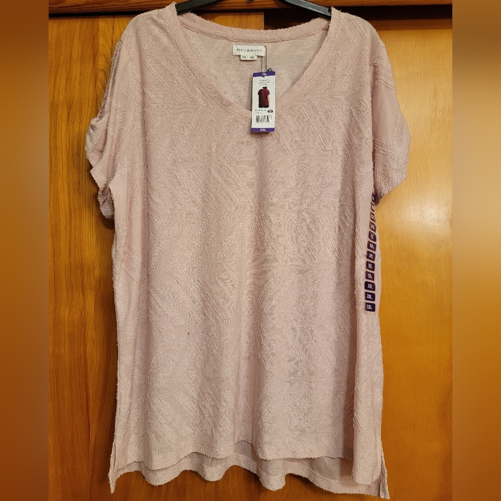 Light pink Peace & Perals blouse. Size XXL